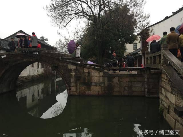 商河县人民法院立案庭收到一面锦旗